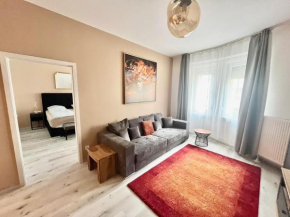 Ursula Trendy Apartment